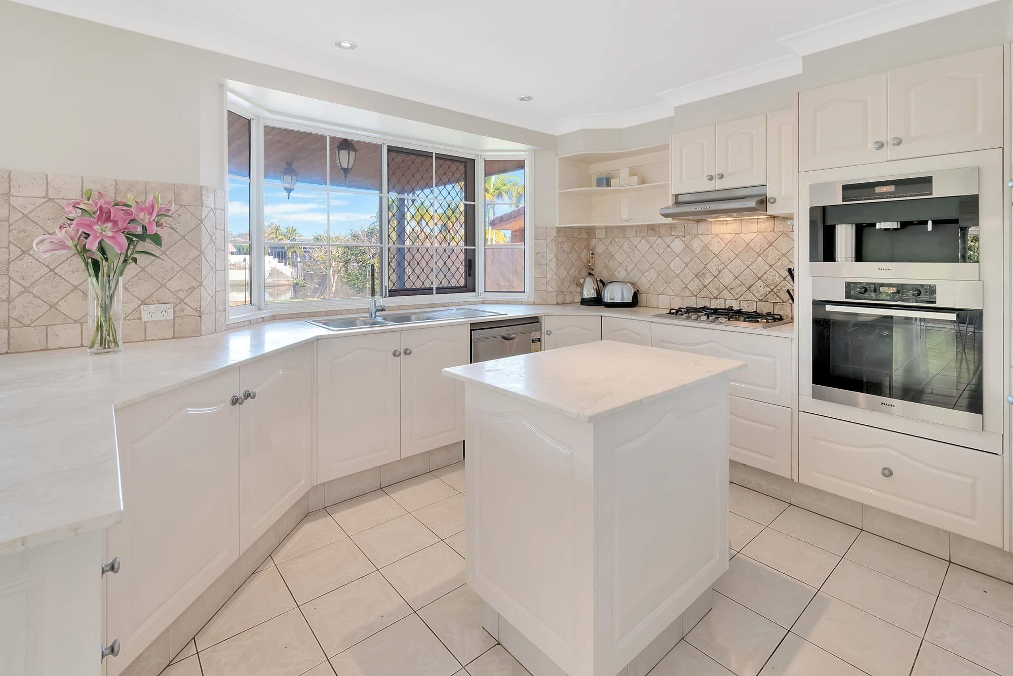 30 Karema Crescent, Runaway Bay QLD 4216, Runaway Bay - Thumbnail 4