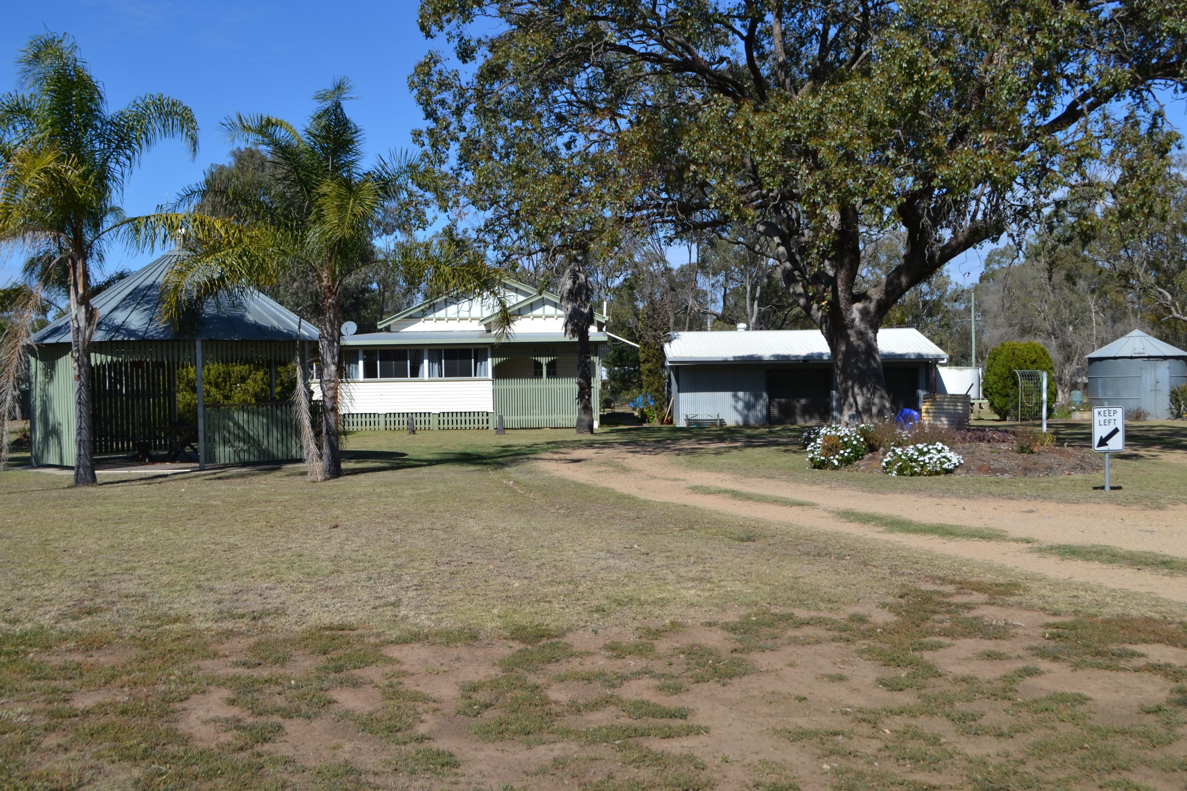 10 Voll Avenue, Oakey QLD 4401, Oakey - Image 1