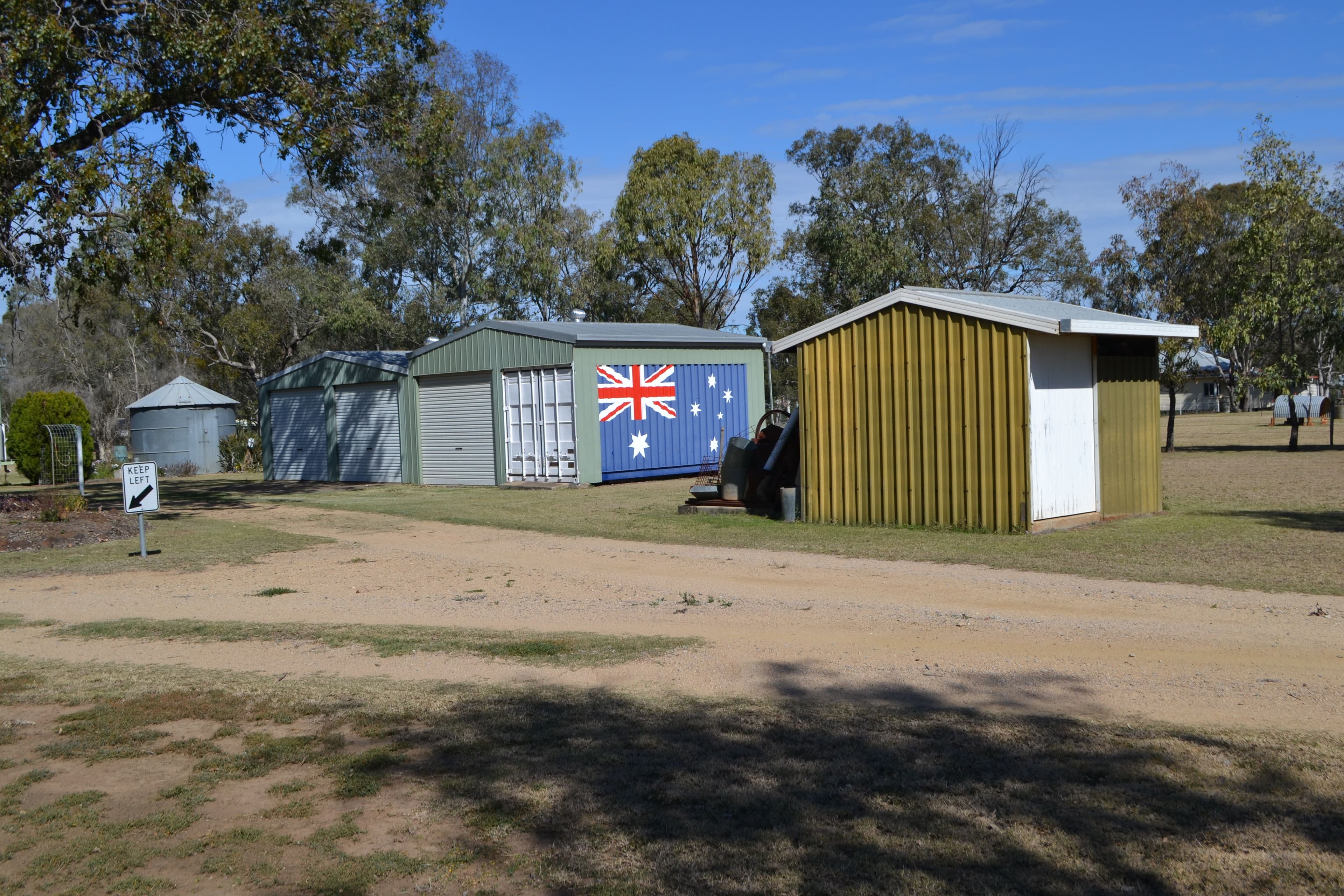 10 Voll Avenue, Oakey QLD 4401, Oakey - Thumbnail 2