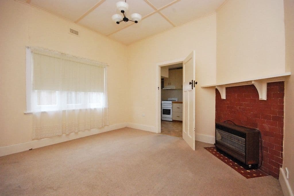11 Inkerman Street, NEWINGTON VIC 3350, Newington - Thumbnail 3