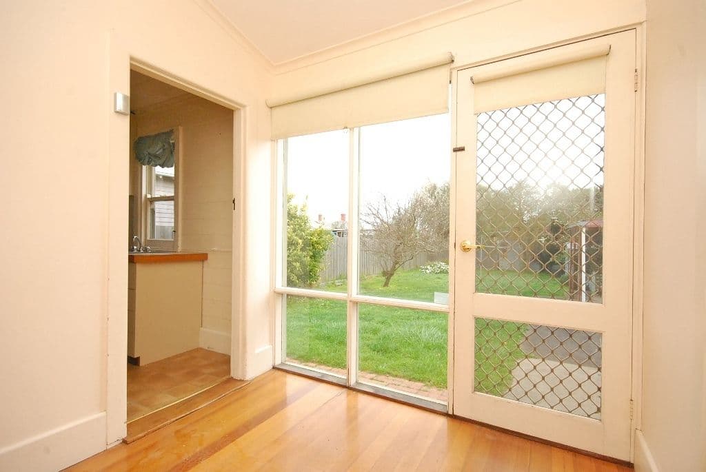 11 Inkerman Street, NEWINGTON VIC 3350, Newington - Thumbnail 5
