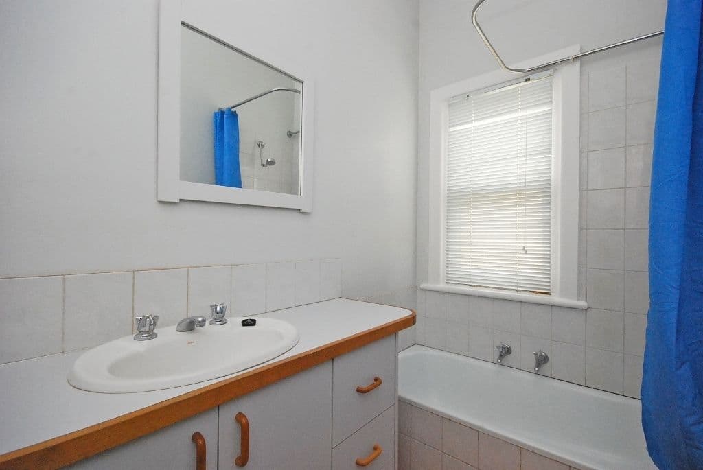 11 Inkerman Street, NEWINGTON VIC 3350, Newington - Thumbnail 6