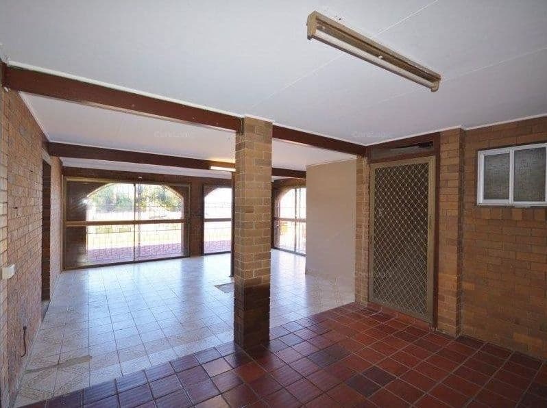 3 Canal Avenue, Runaway Bay QLD 4216, Runaway Bay - Thumbnail 8