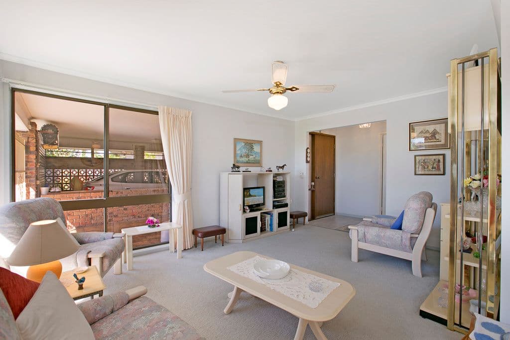 10 Mackay Place, BURLEIGH WATERS QLD 4220, Burleigh Waters - Thumbnail 4