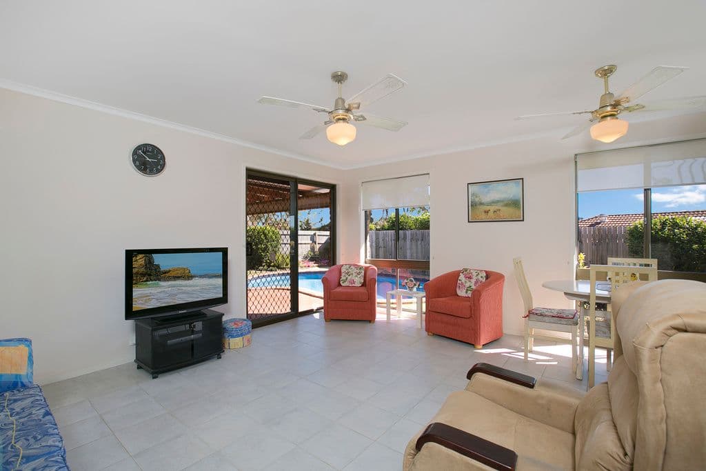 10 Mackay Place, BURLEIGH WATERS QLD 4220, Burleigh Waters - Thumbnail 8
