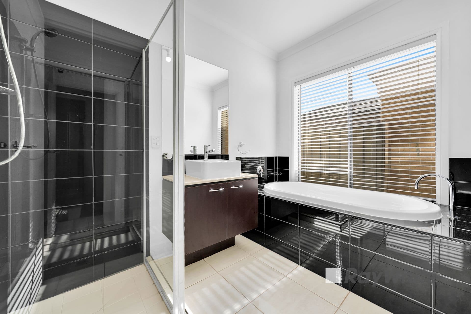 10 Frogmore Lane, Cranbourne North VIC 3977, Cranbourne North - Thumbnail 8