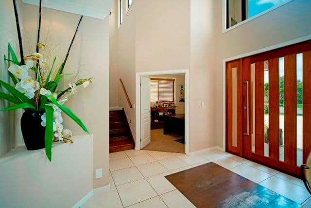 2548 Gowrie Way, Hope Island QLD 4212, Hope Island - Thumbnail 2