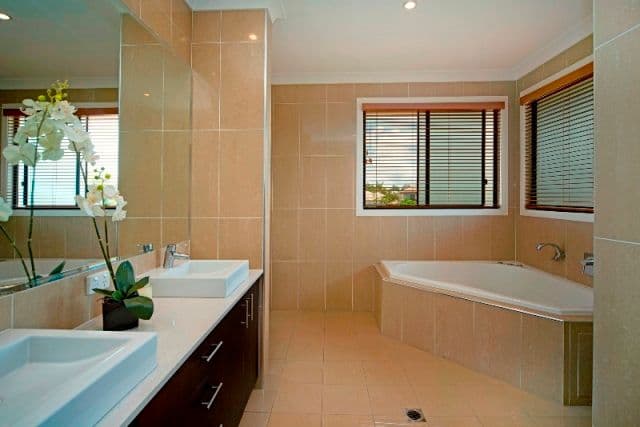 2548 Gowrie Way, Hope Island QLD 4212, Hope Island - Thumbnail 6