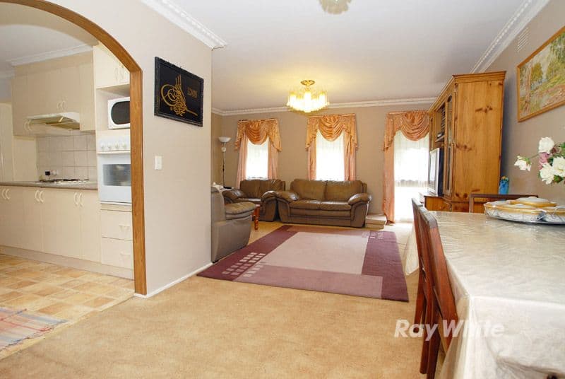 6 Vega Close, NOBLE PARK VIC 3174, Noble Park - Thumbnail 4