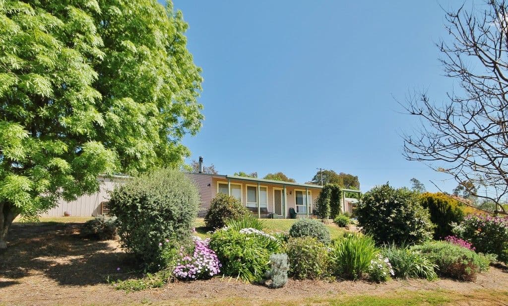 130 Belmore Road, Young NSW 2594, Young - Image 1