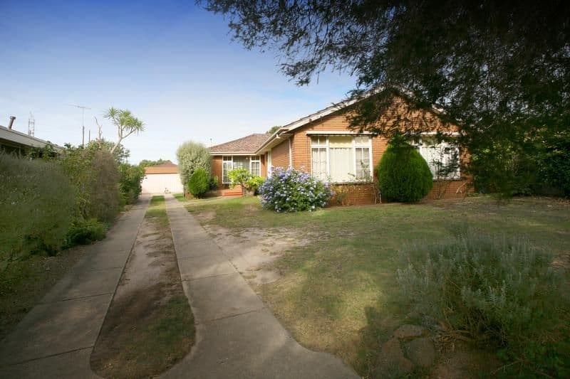 48 Cambridge Drive, GLEN WAVERLEY VIC 3150, Glen Waverley - Image 1