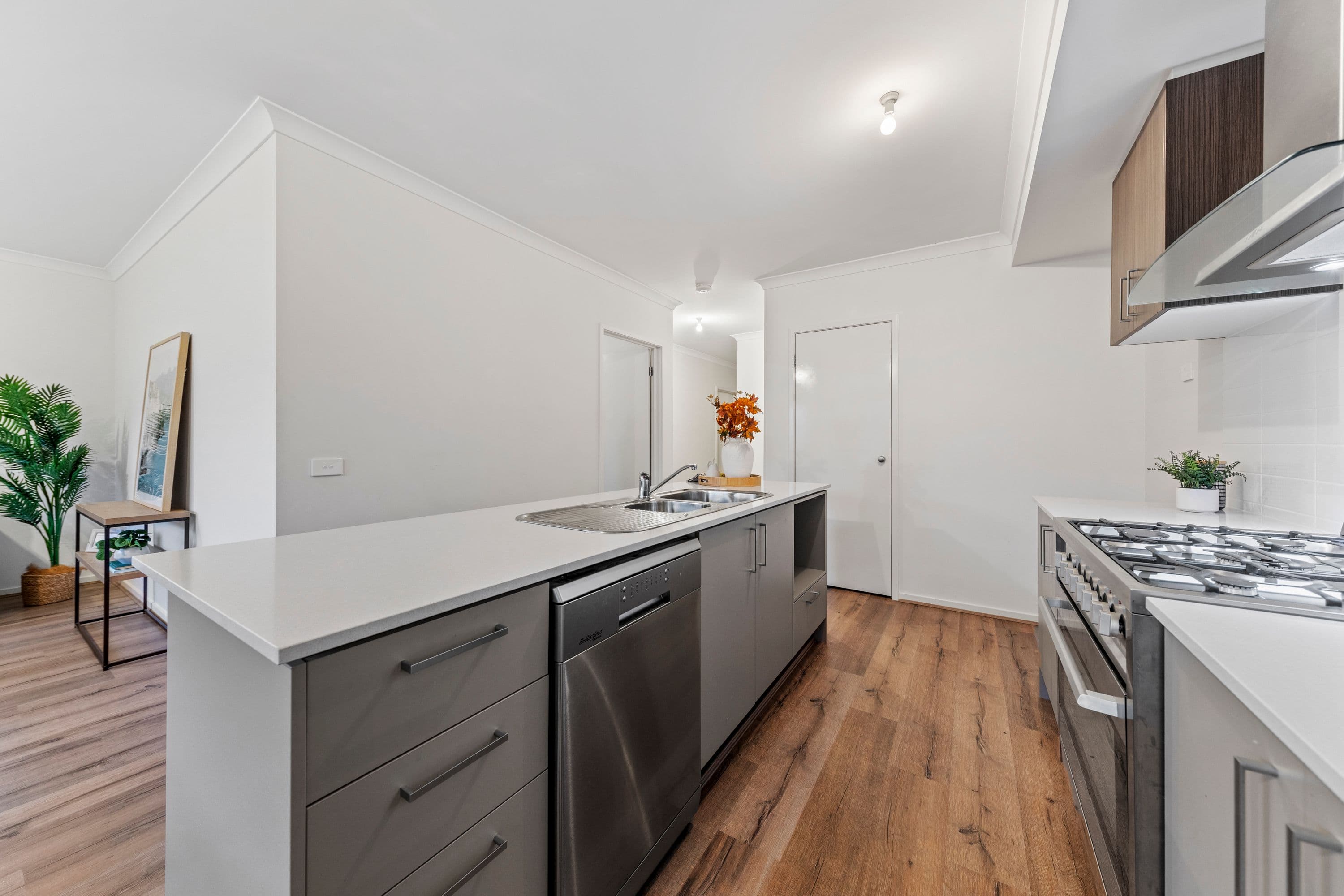 36 Hunt Way, Pakenham VIC 3810, Pakenham - Thumbnail 6