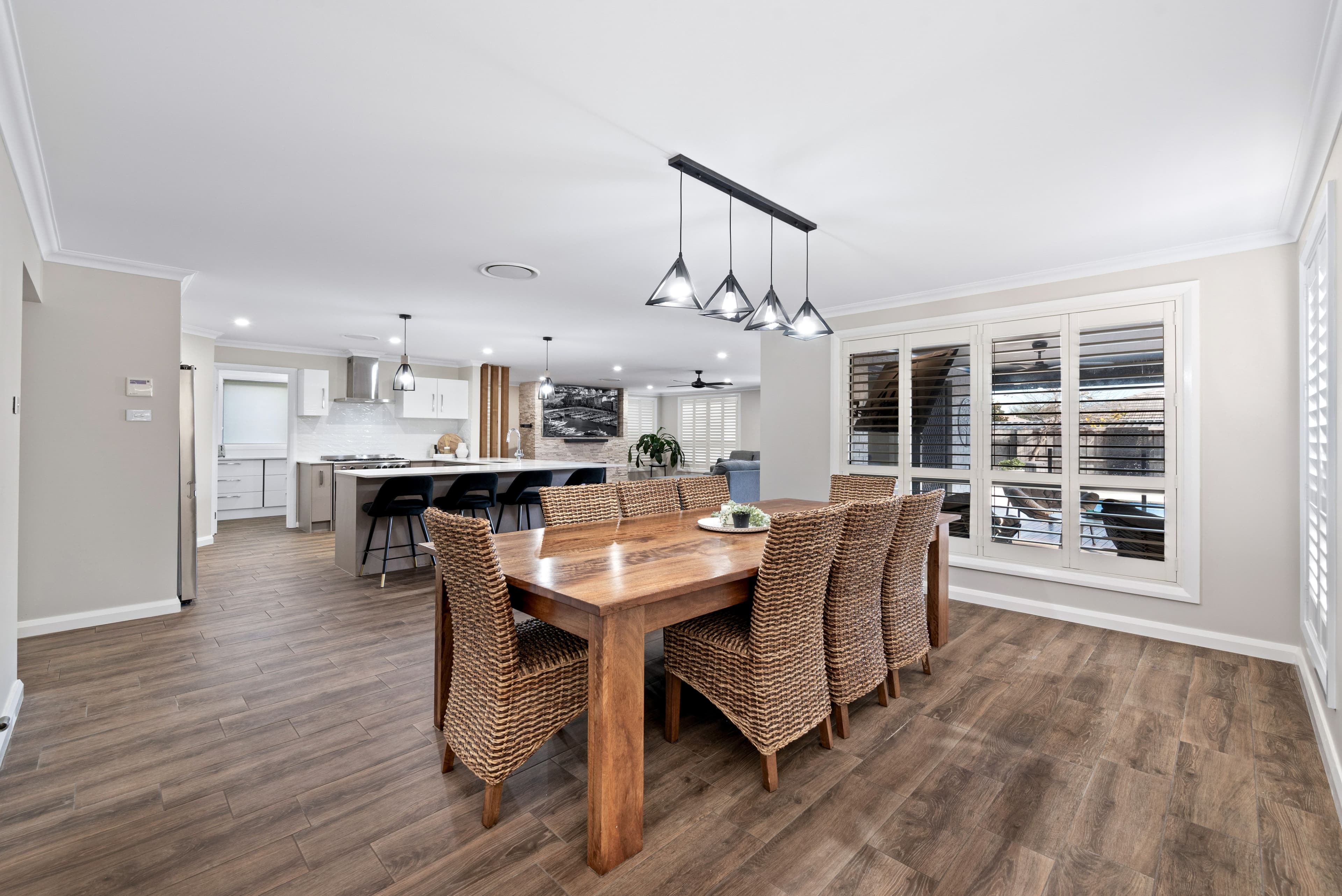 12 Eaglerange Avenue, GLEDSWOOD HILLS NSW 2557, Gledswood Hills - Thumbnail 3