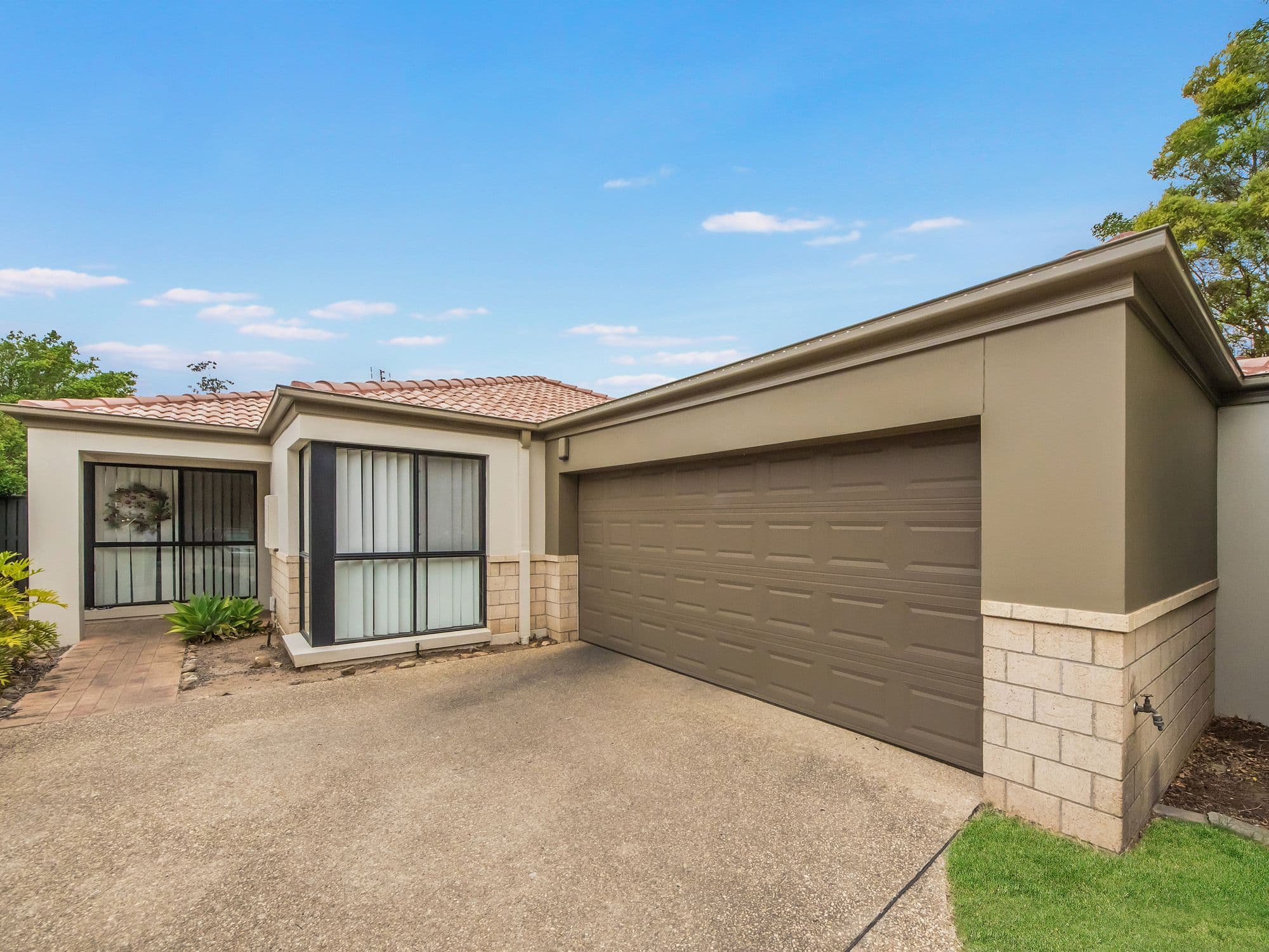 22 Blackwattle Circuit, Arundel QLD 4214, Arundel - Thumbnail 2