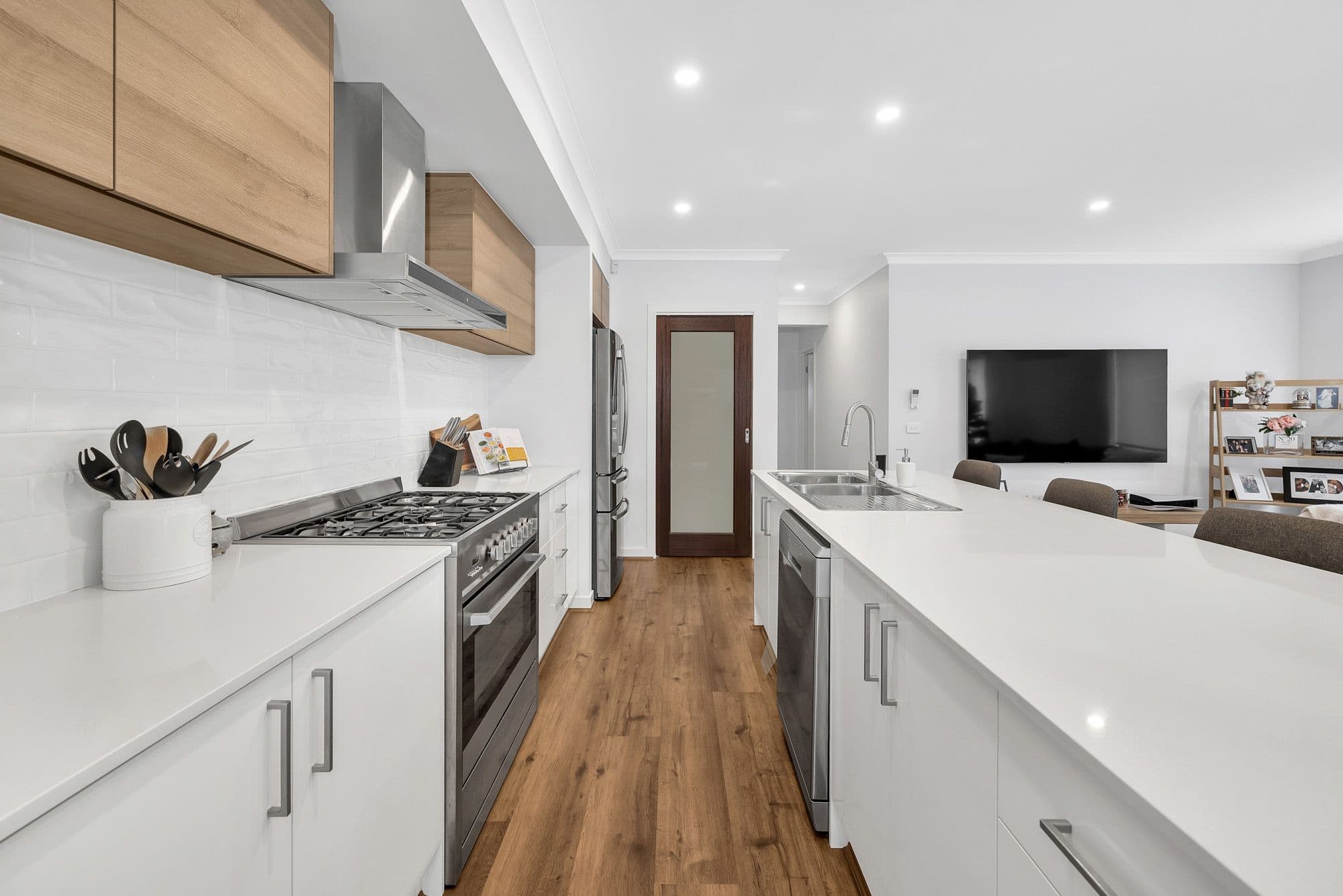 7 Mansfield Drive, Werribee VIC 3030, Werribee - Thumbnail 7