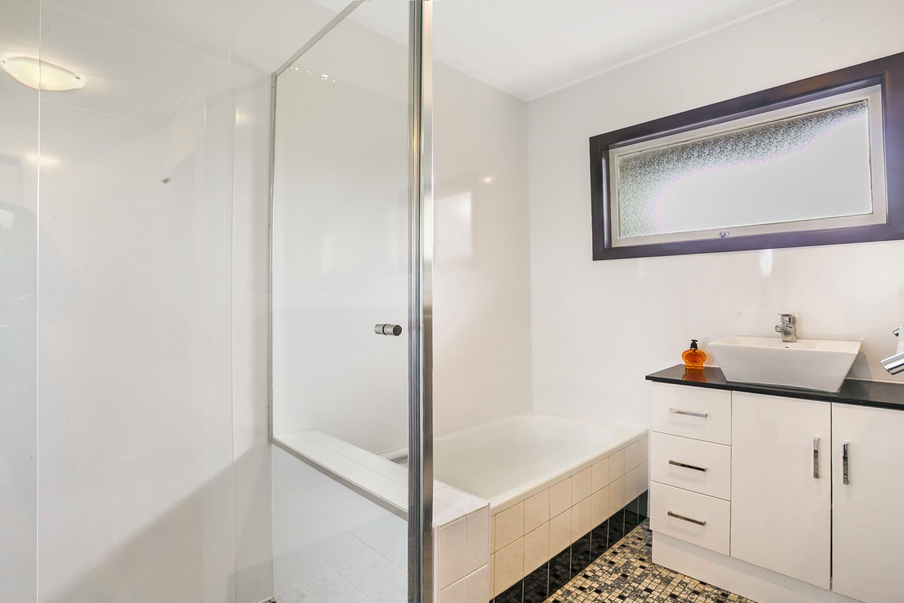 50 Kersley Road, Kenmore QLD 4069, Kenmore - Thumbnail 7