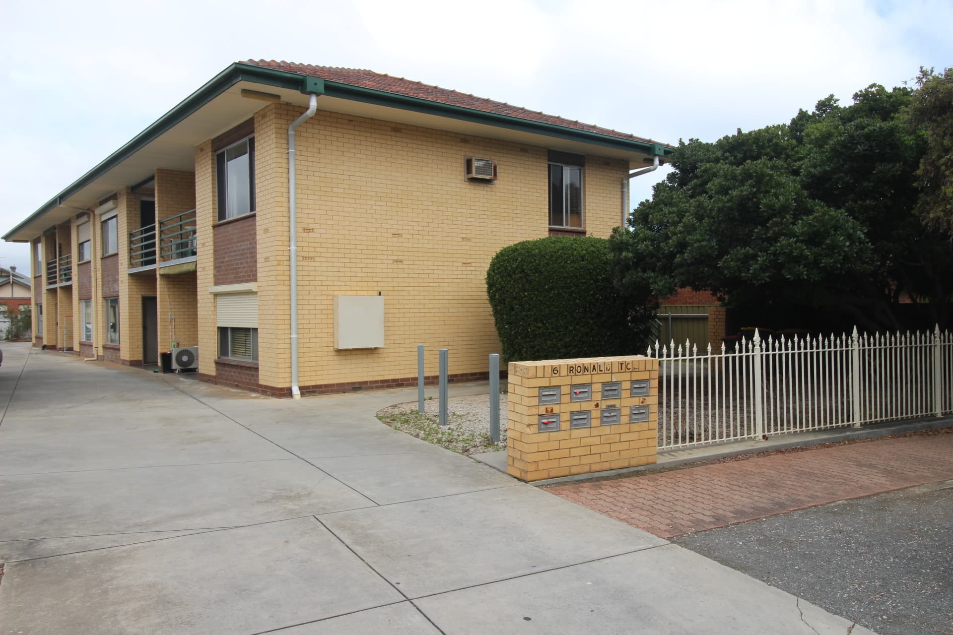 2/6 Ronald Terrace, Glenelg North - Image 1