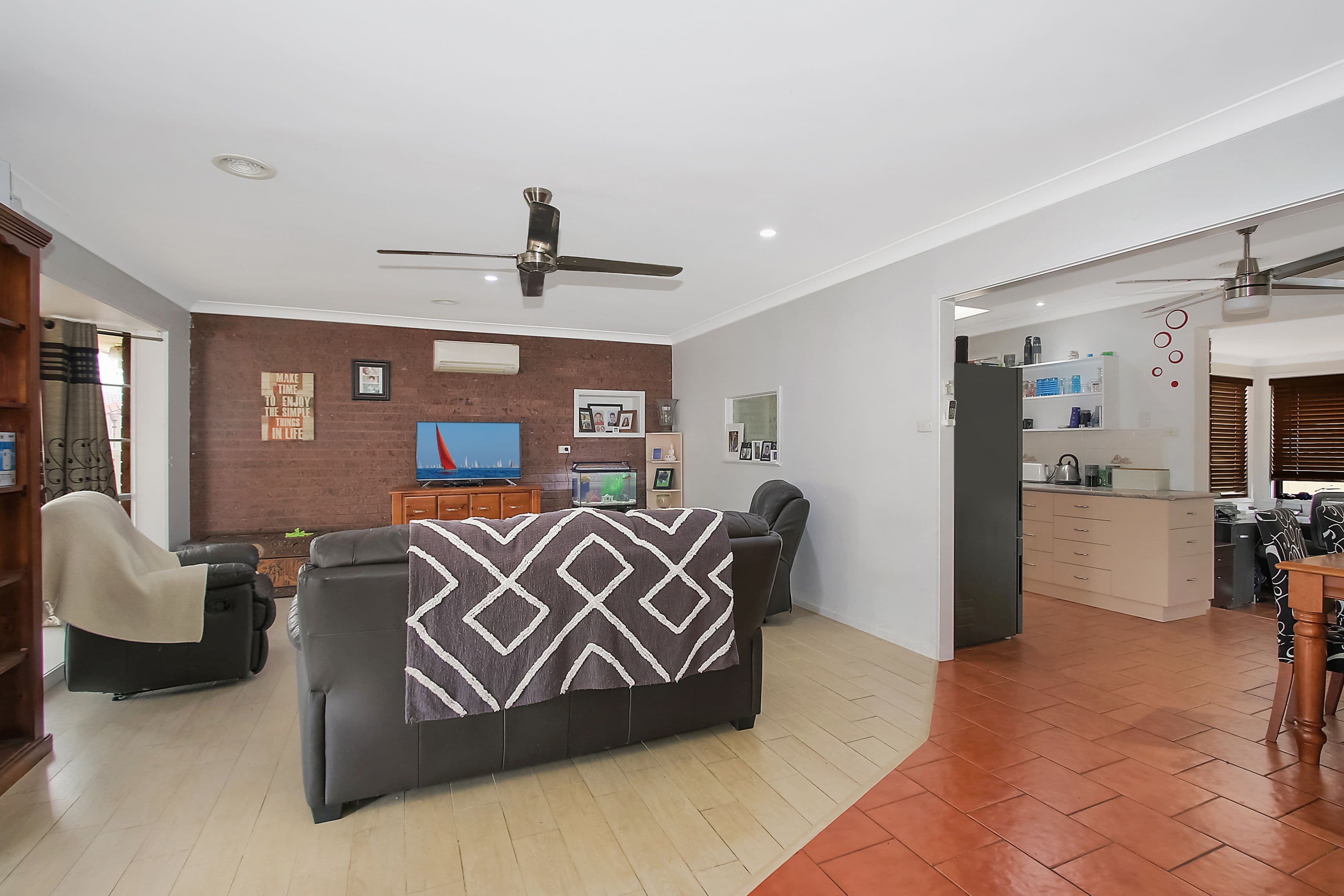 381 Sandrina Drive, Lavington NSW 2641, Lavington - Thumbnail 3