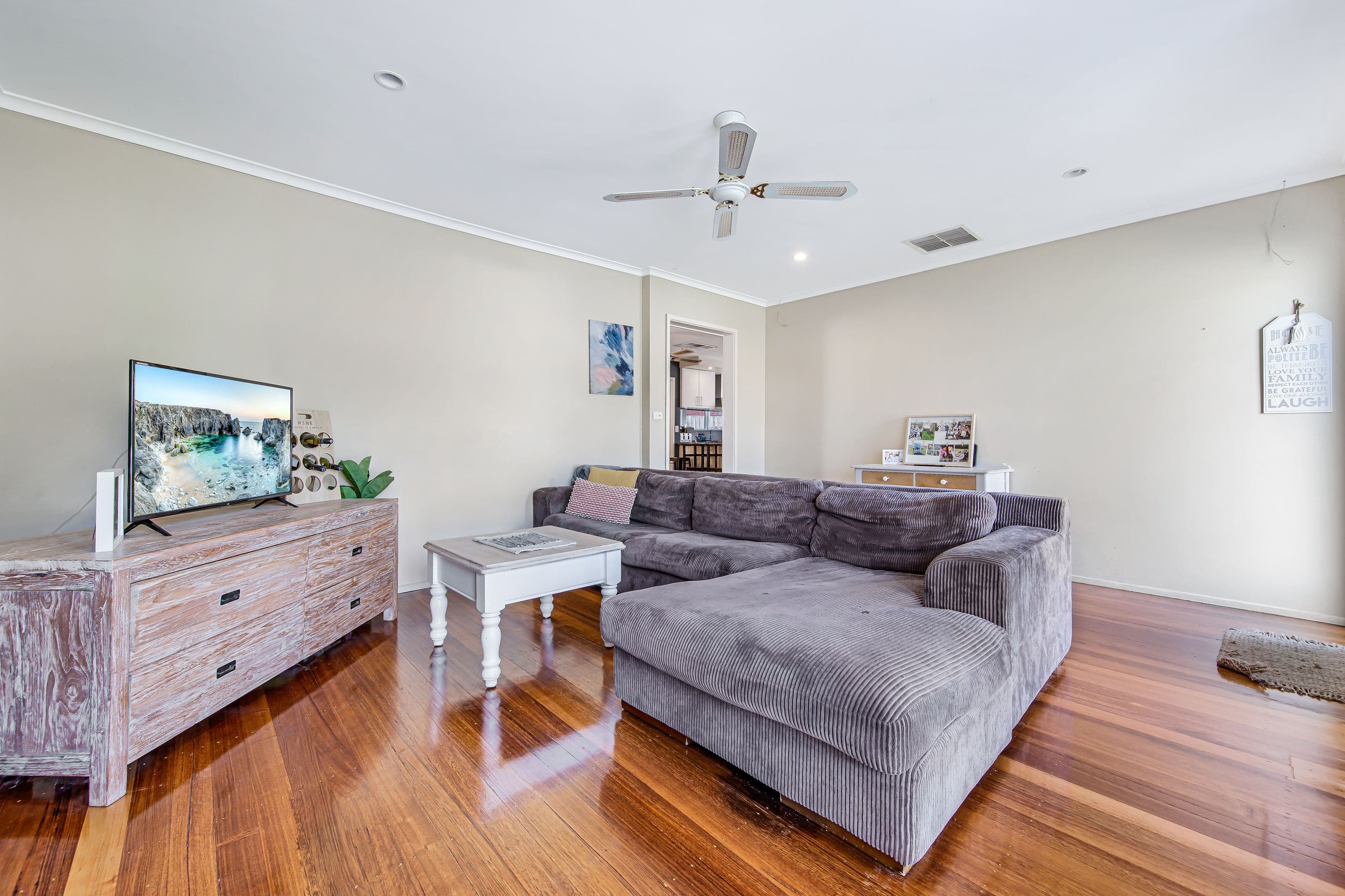 77 Lemont Avenue, Mount Waverley VIC 3149, Mount Waverley - Thumbnail 5