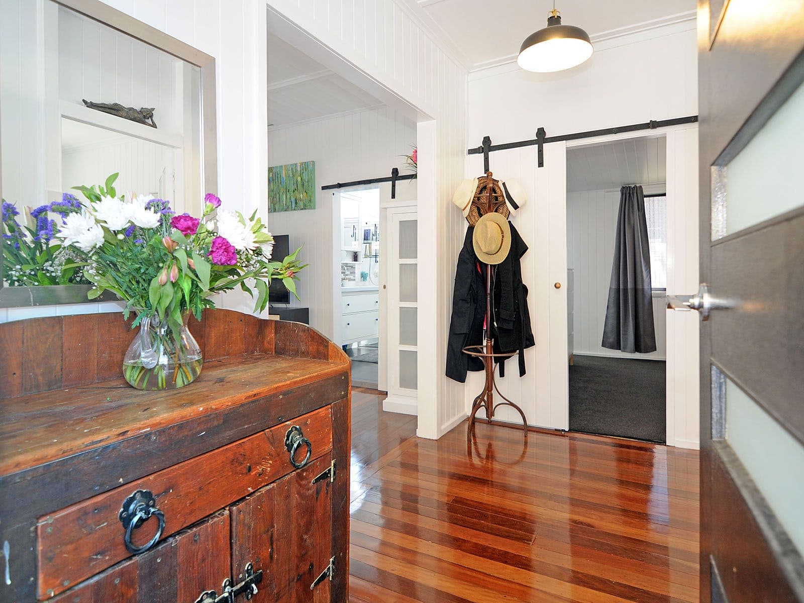 20 Towner Street, Sandgate QLD 4017, Sandgate - Thumbnail 2