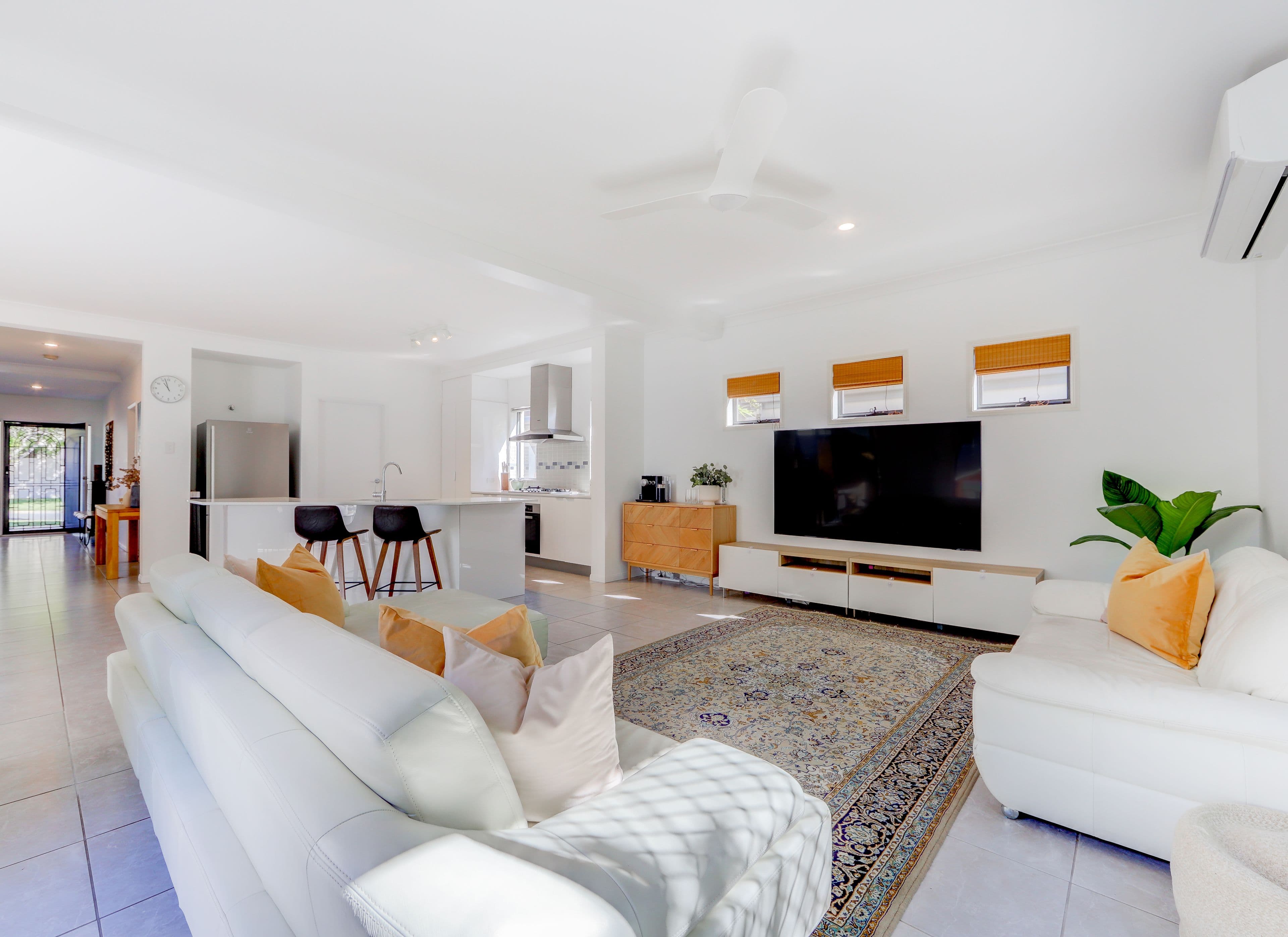 19 Saint Paul Crescent, Varsity Lakes QLD 4227, Varsity Lakes - Thumbnail 2