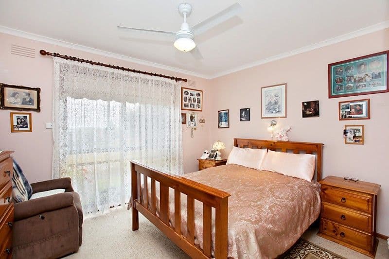 12 Linden Avenue, HEIDELBERG HEIGHTS VIC 3081, Heidelberg Heights - Thumbnail 4