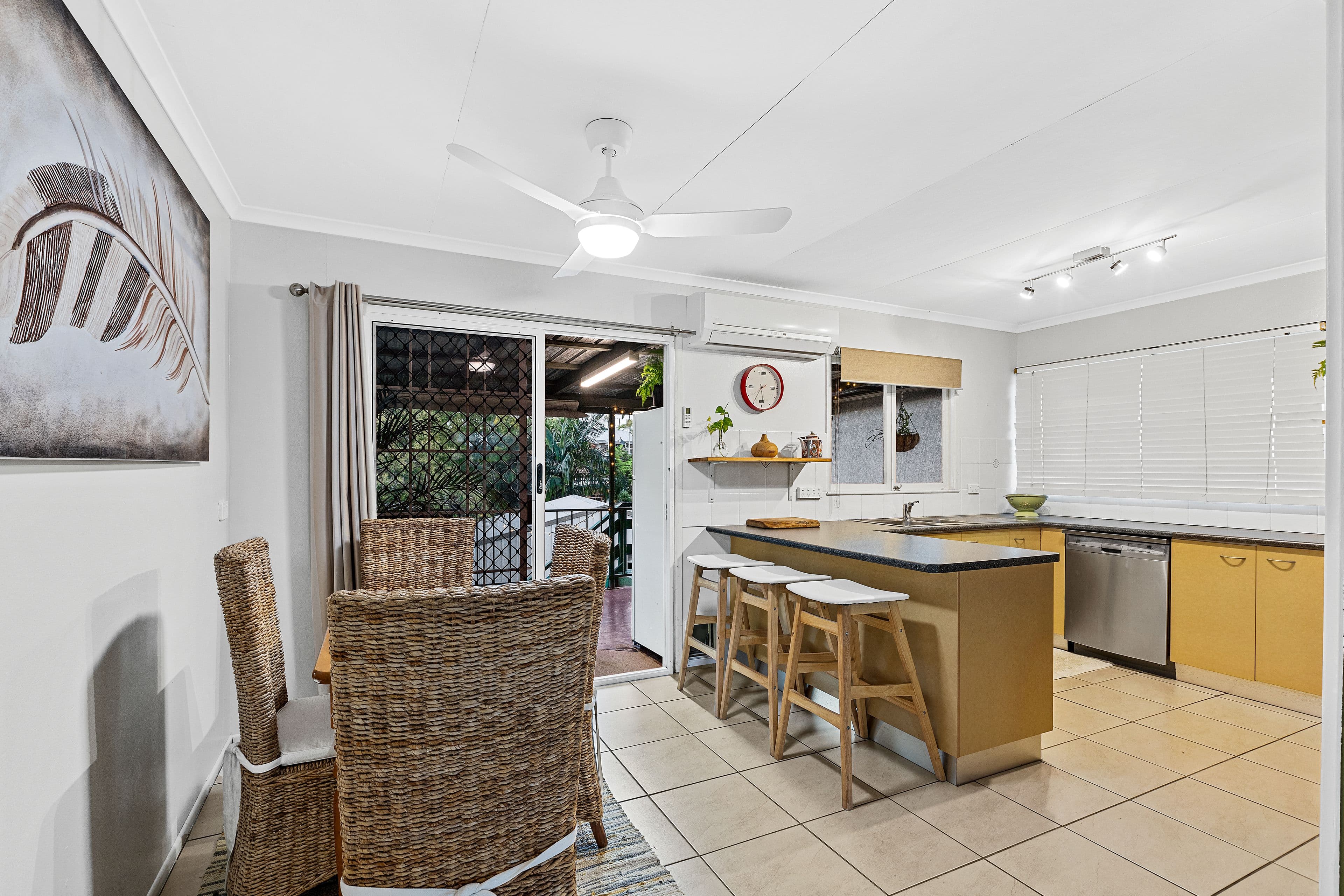 16 Glenys Street, Burnside QLD 4560, Burnside - Thumbnail 4