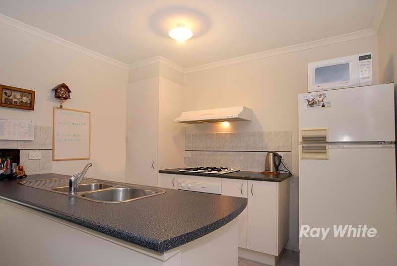 52 Bernborough Avenue, CRANBOURNE VIC 3977, Cranbourne West - Thumbnail 5