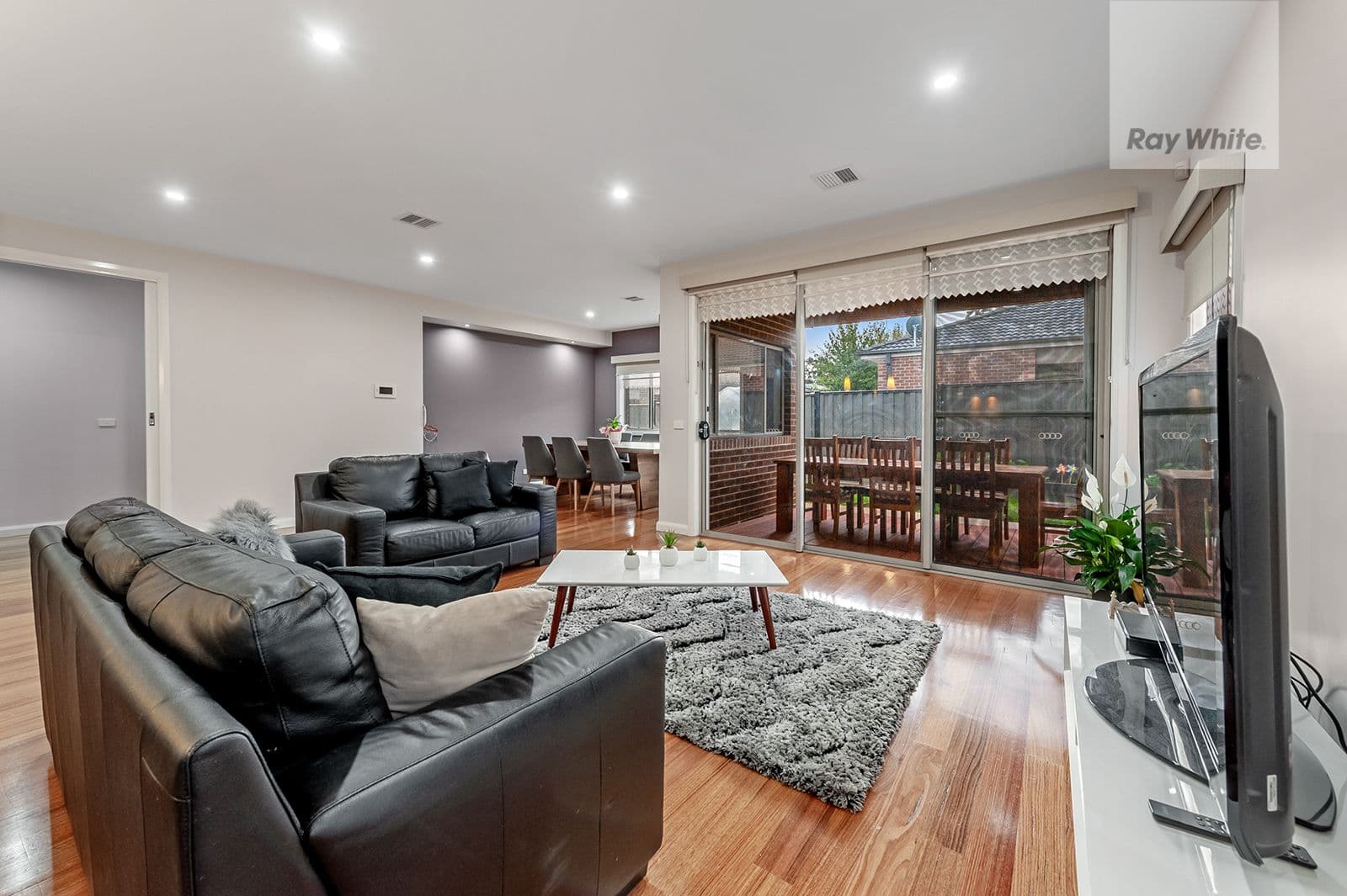 2/116 Roberts Street, Yarraville - Thumbnail 4
