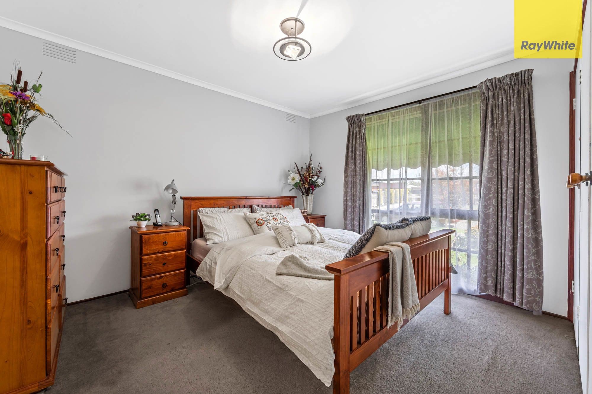 3 Epalock Crescent, St Albans VIC 3021, St Albans - Thumbnail 5