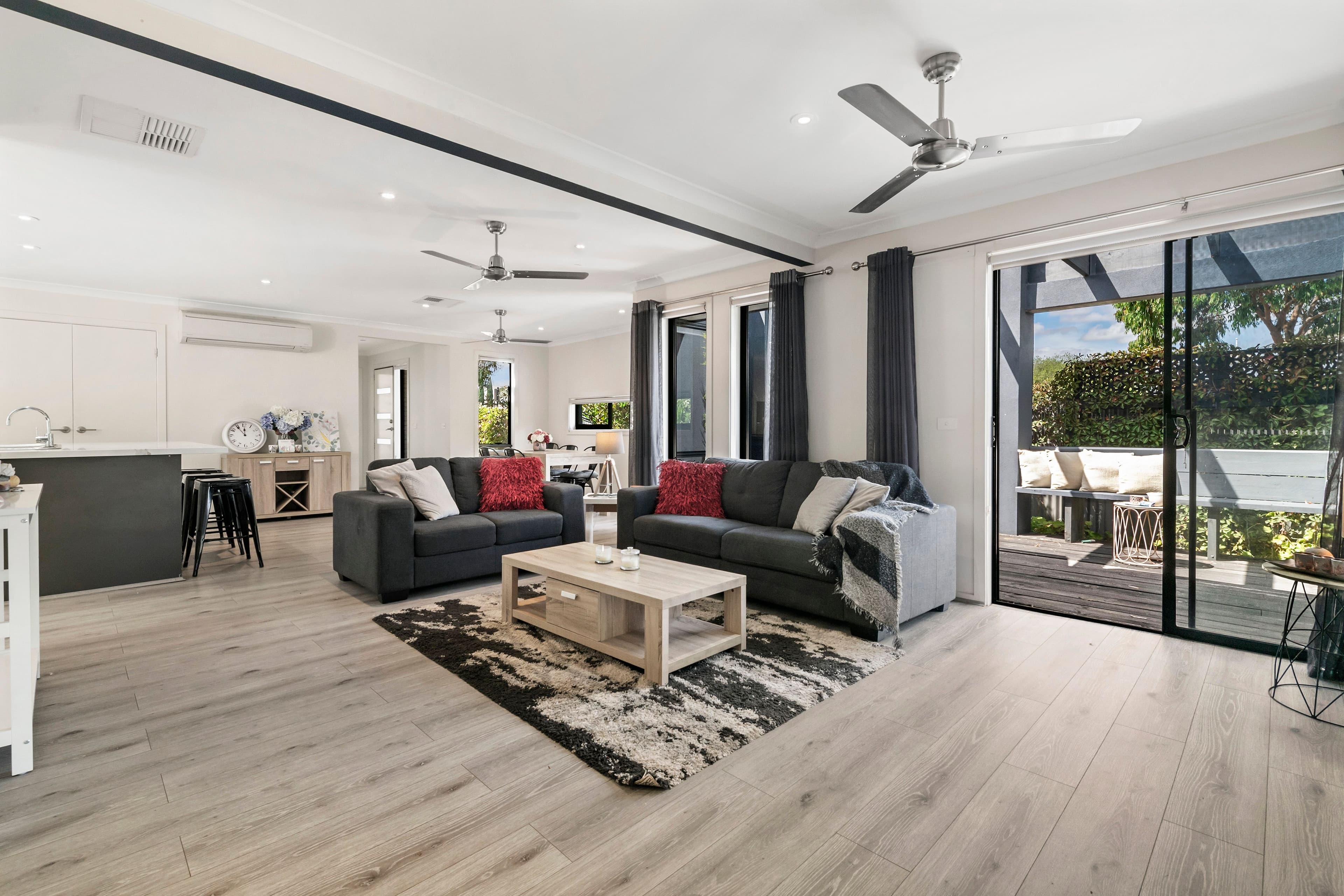 133 Painted Hills Road, Doreen VIC 3754, Doreen - Thumbnail 2