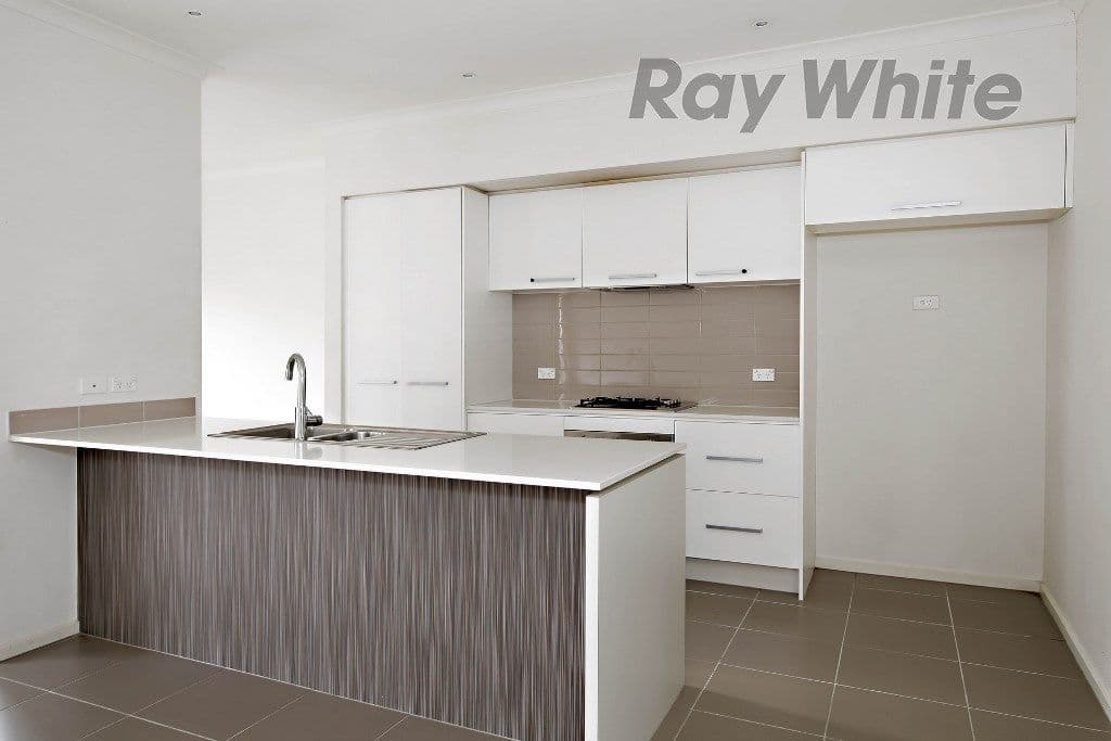 12 Valletta Street, Point Cook VIC 3030, Point Cook - Thumbnail 2