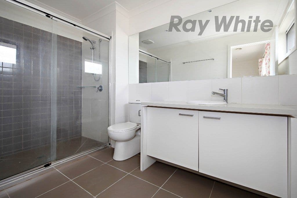 12 Valletta Street, Point Cook VIC 3030, Point Cook - Thumbnail 6