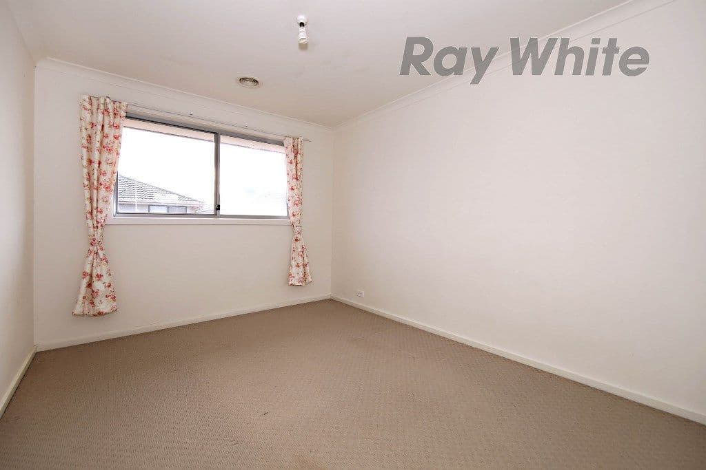 12 Valletta Street, Point Cook VIC 3030, Point Cook - Thumbnail 8
