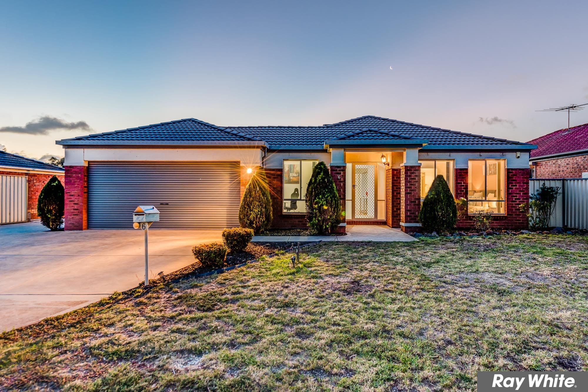 6 Whitfield Court, Truganina VIC 3029, Truganina - Thumbnail 2
