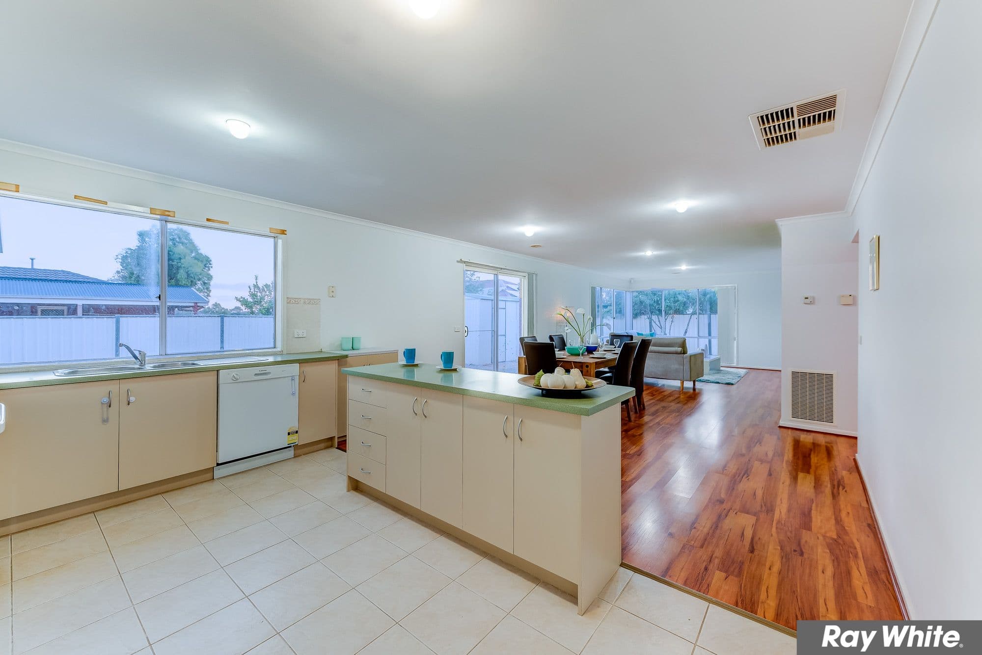 6 Whitfield Court, Truganina VIC 3029, Truganina - Thumbnail 6