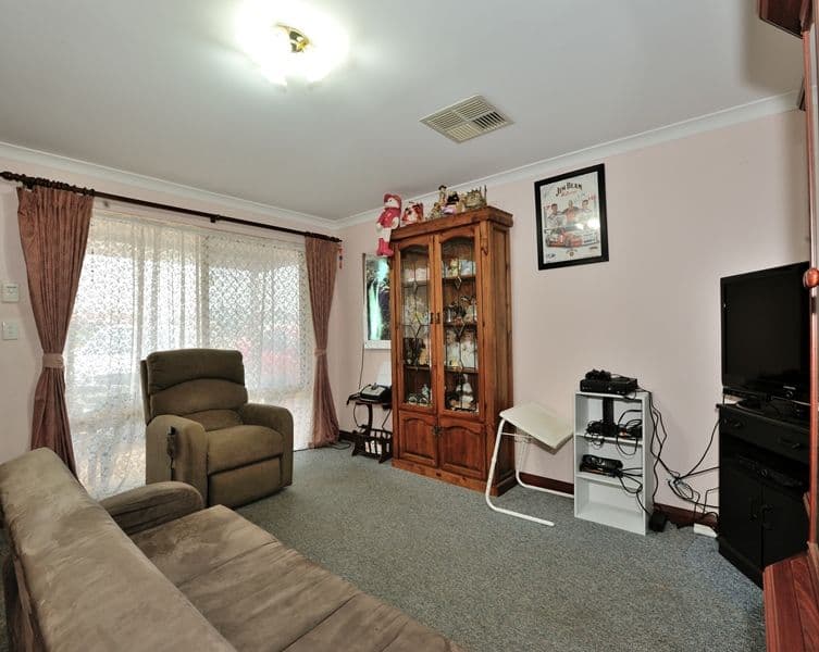11 Redfin Close, WARNBRO WA 6169, Warnbro - Thumbnail 7