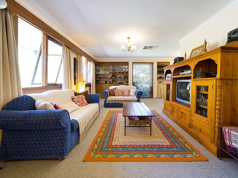 324 Cheyenne Drive, LAVINGTON NSW 2641, Lavington - Thumbnail 2