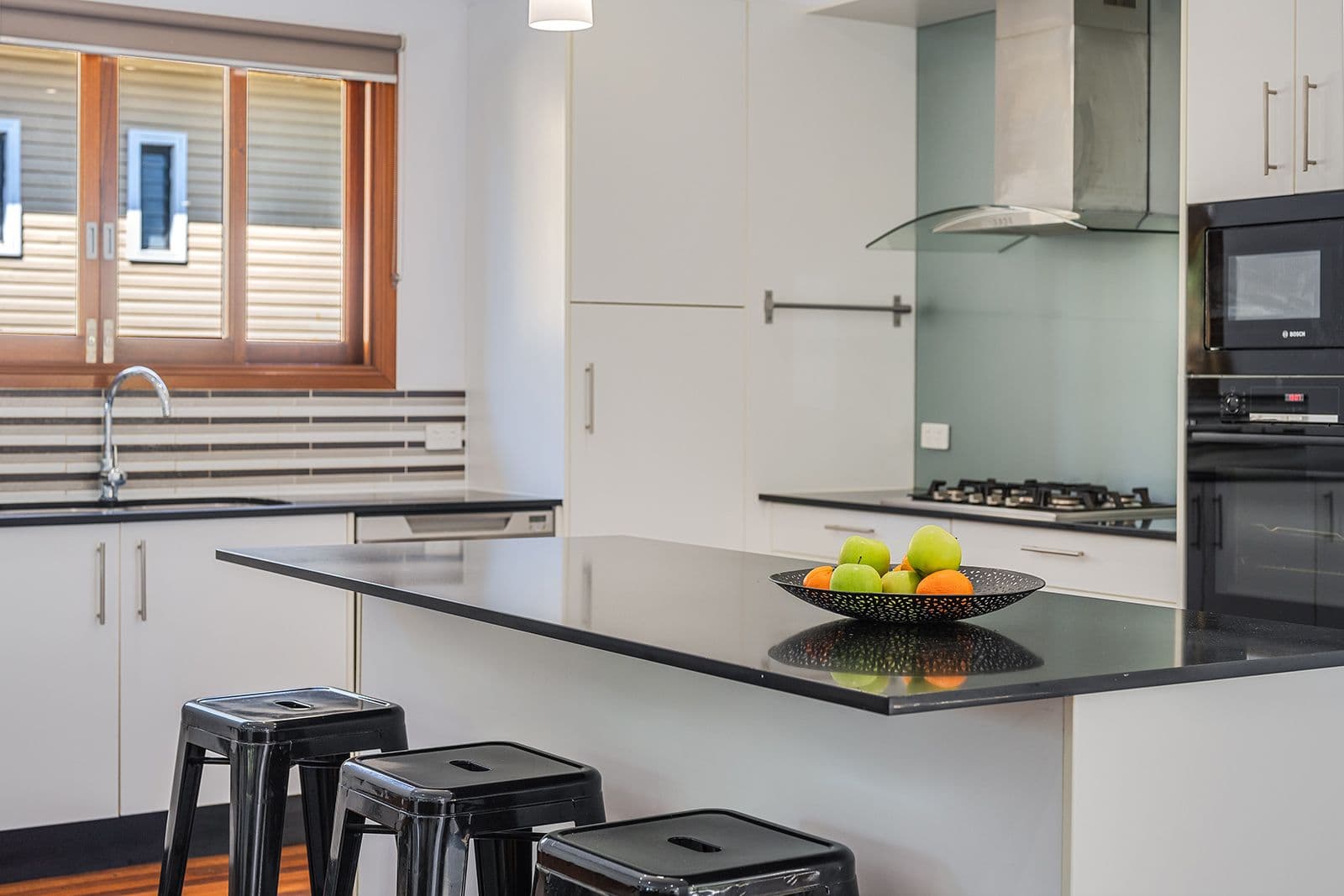 25 Aberfoyle Street, Kenmore QLD 4069, Kenmore - Thumbnail 4