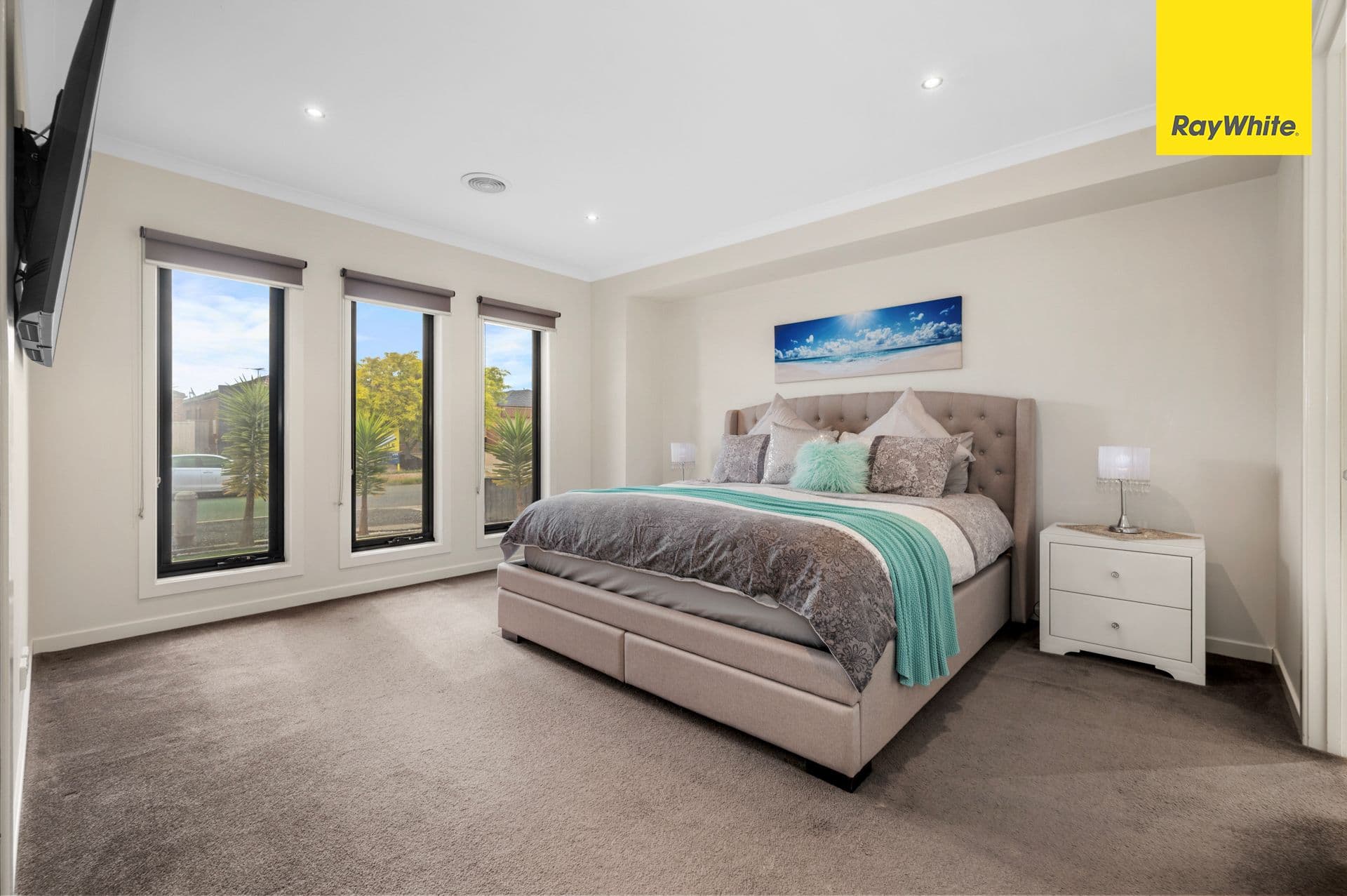 112 Westlake Drive, Melton West VIC 3337, Melton West - Thumbnail 3