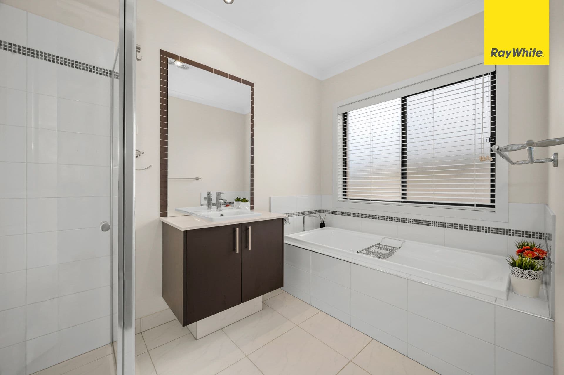 112 Westlake Drive, Melton West VIC 3337, Melton West - Thumbnail 4