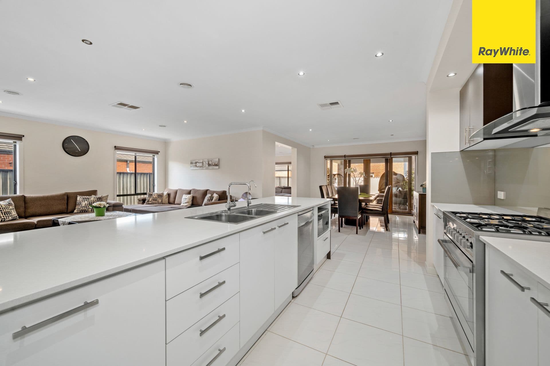 112 Westlake Drive, Melton West VIC 3337, Melton West - Thumbnail 6