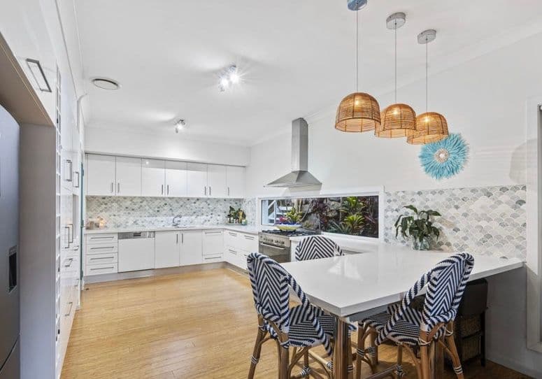 19 Sangster Crescent, Pacific Pines QLD 4211, Pacific Pines - Thumbnail 2