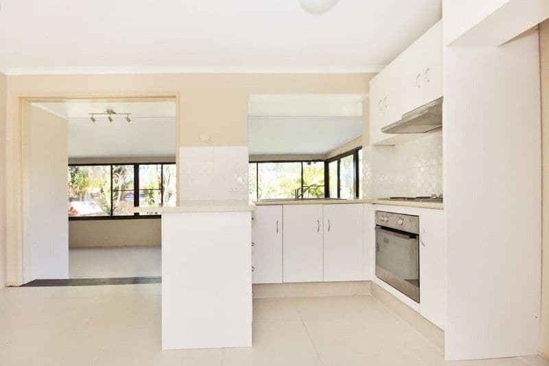 18 Navajo Road, MUDGEERABA QLD 4213, Mudgeeraba - Thumbnail 8