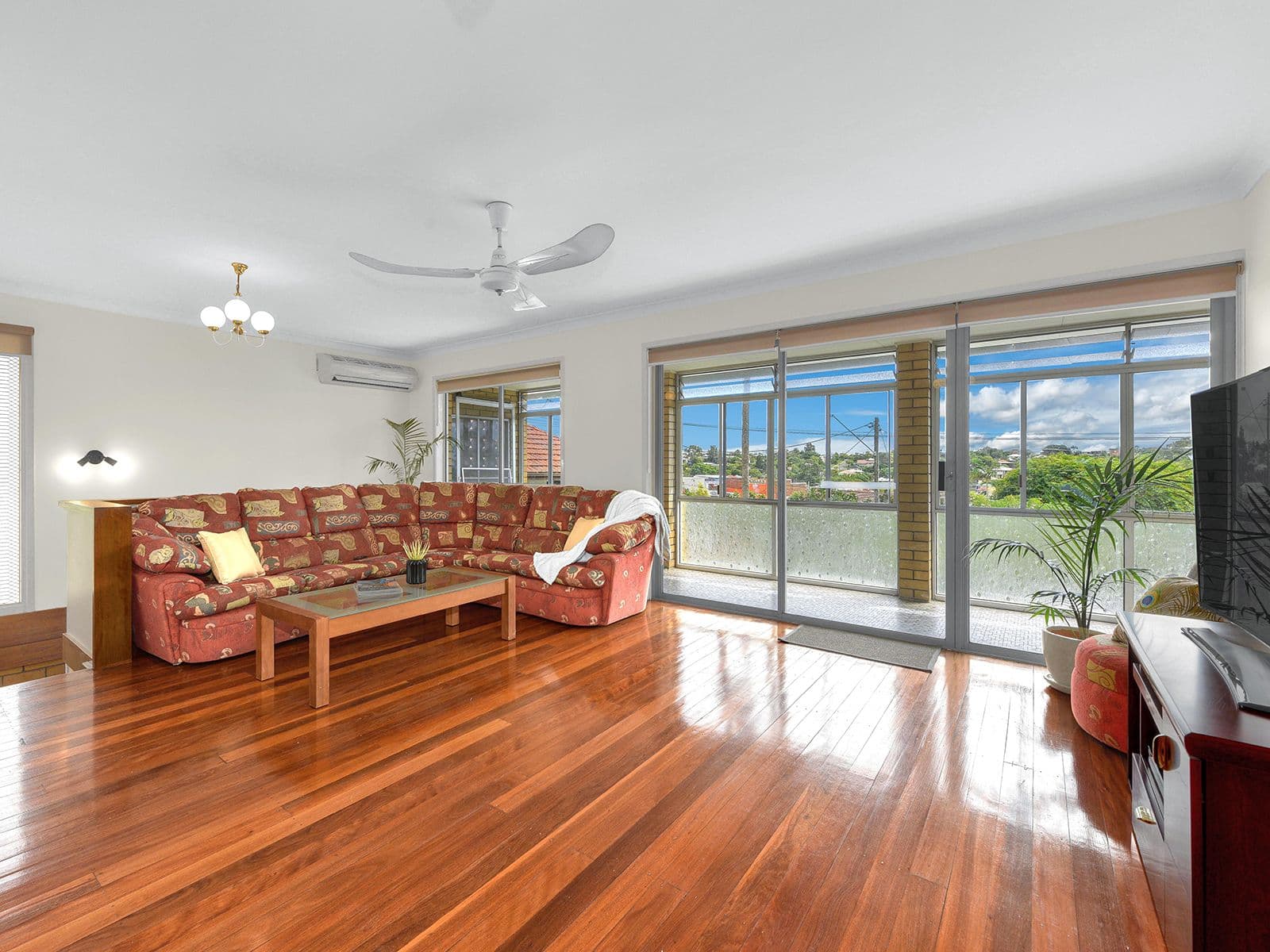 590 Stafford Road, Stafford QLD 4053, Stafford - Thumbnail 2