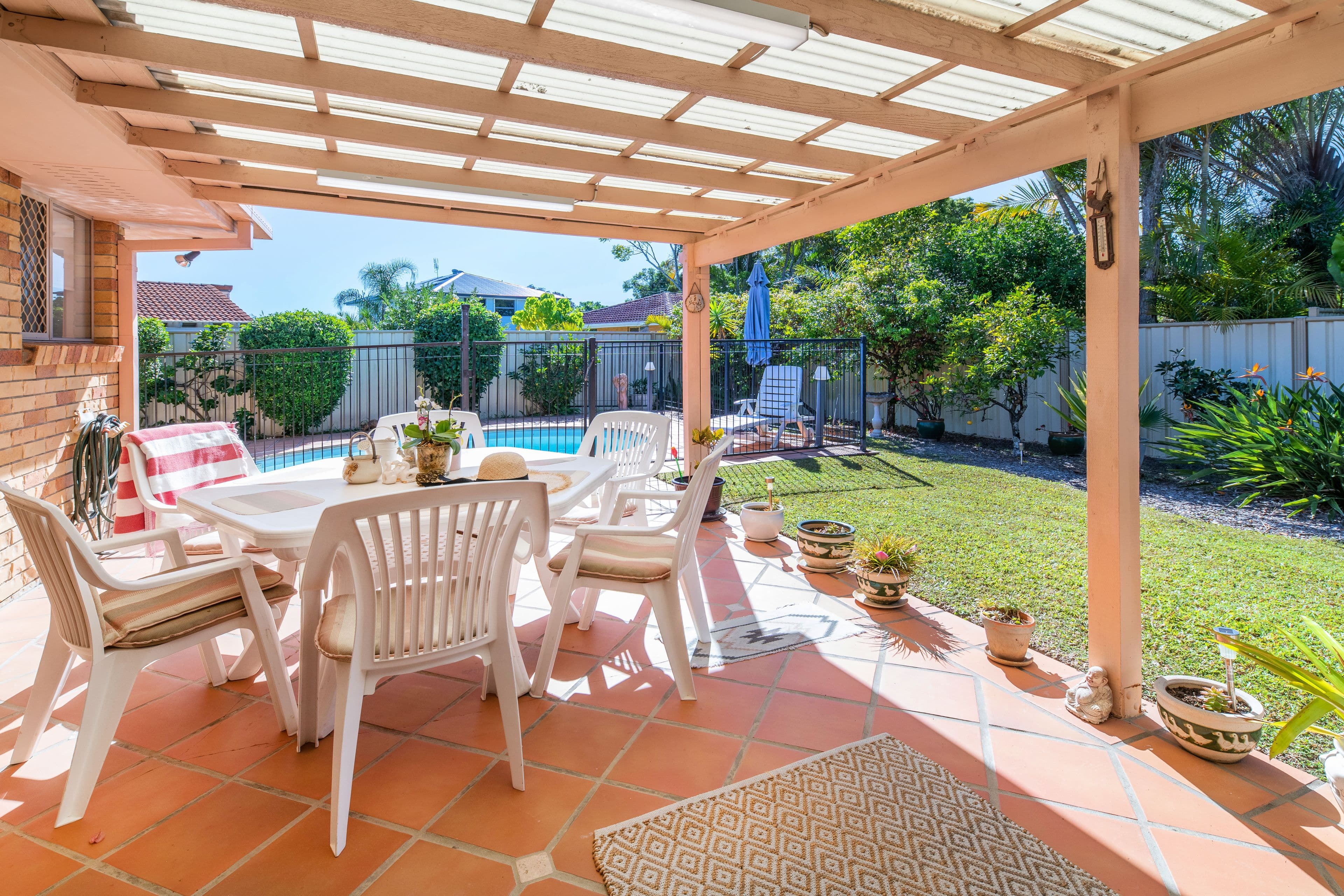 6 Swift Place, Burleigh Waters QLD 4220, Burleigh Waters - Thumbnail 2