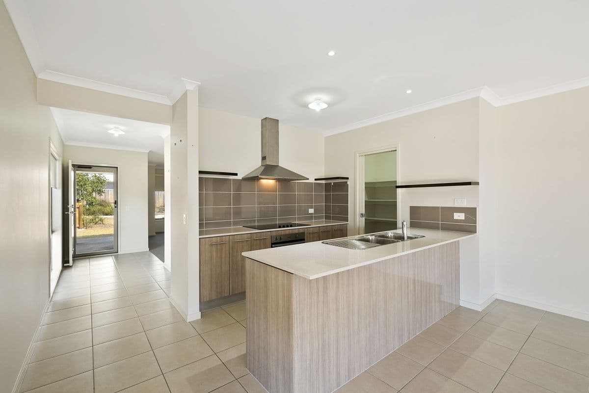 61 Hinton Crescent, Mango Hill QLD 4509, Mango Hill - Thumbnail 3