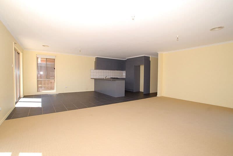 13 Perez Court, WERRIBEE VIC 3030, Werribee - Thumbnail 6