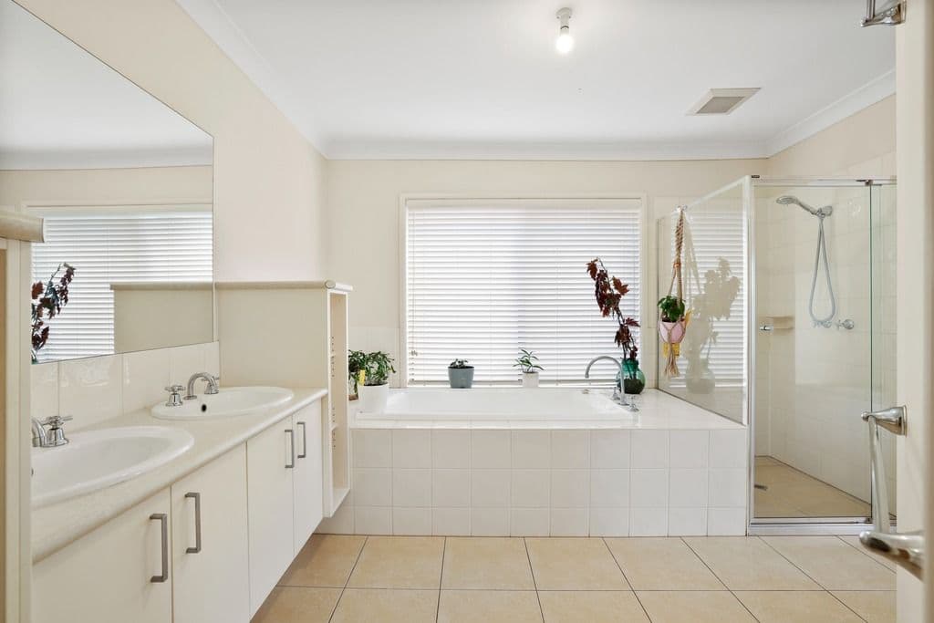 7 Playford Drive, Wyndham Vale VIC 3024, Wyndham Vale - Thumbnail 8