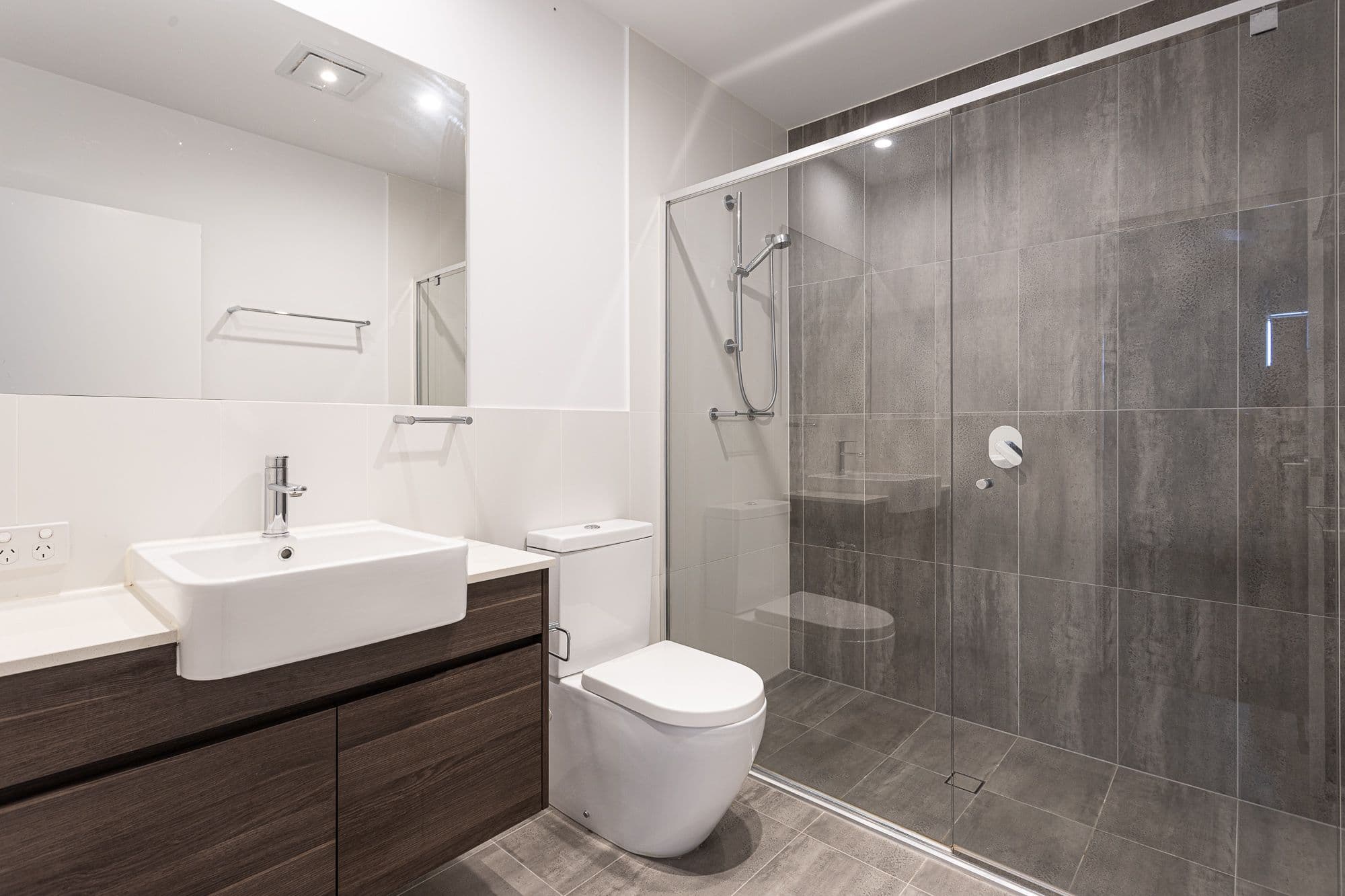27 Tasmania Avenue, Newport QLD 4020, Newport - Thumbnail 8